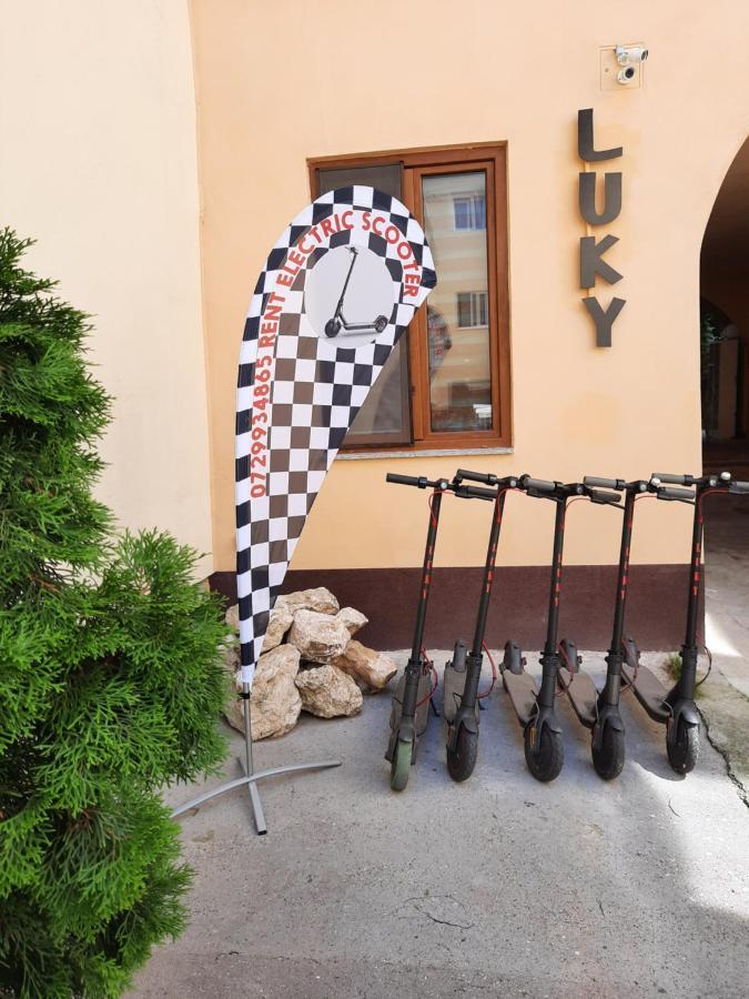 Appartement Luky 12 à Braşov Extérieur photo