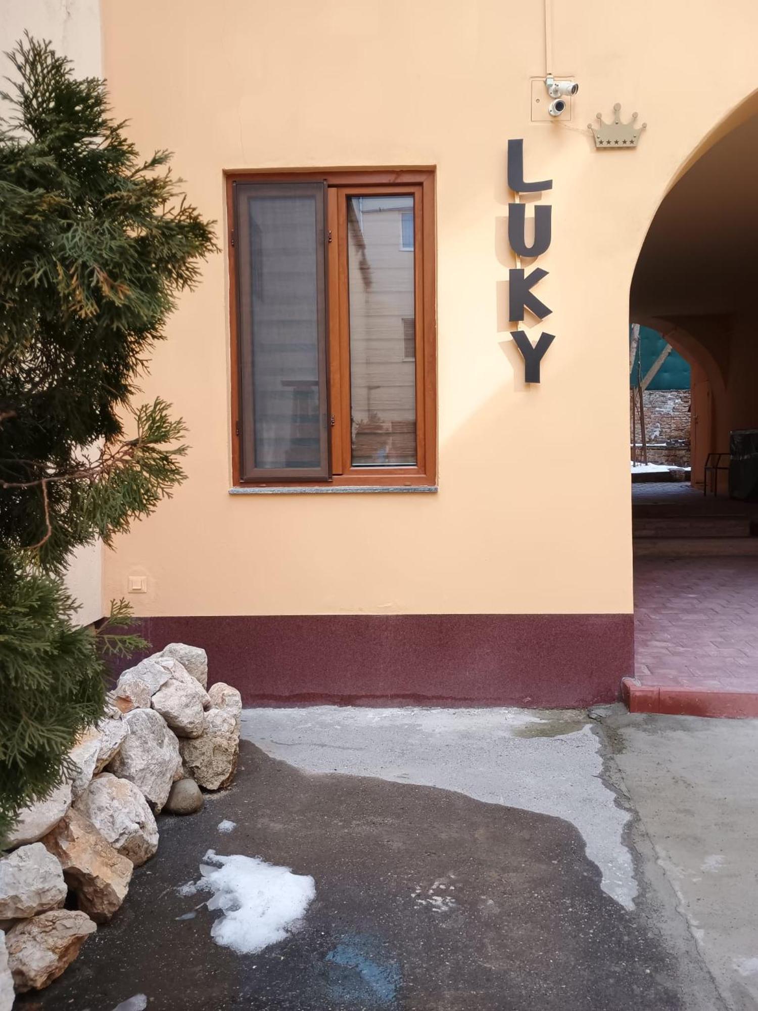 Appartement Luky 12 à Braşov Extérieur photo