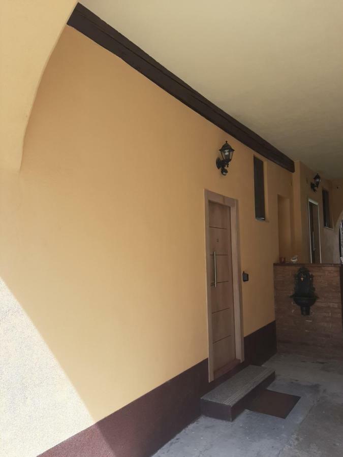 Appartement Luky 12 à Braşov Extérieur photo