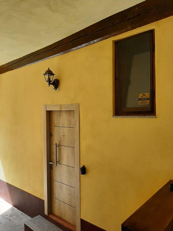 Appartement Luky 12 à Braşov Extérieur photo